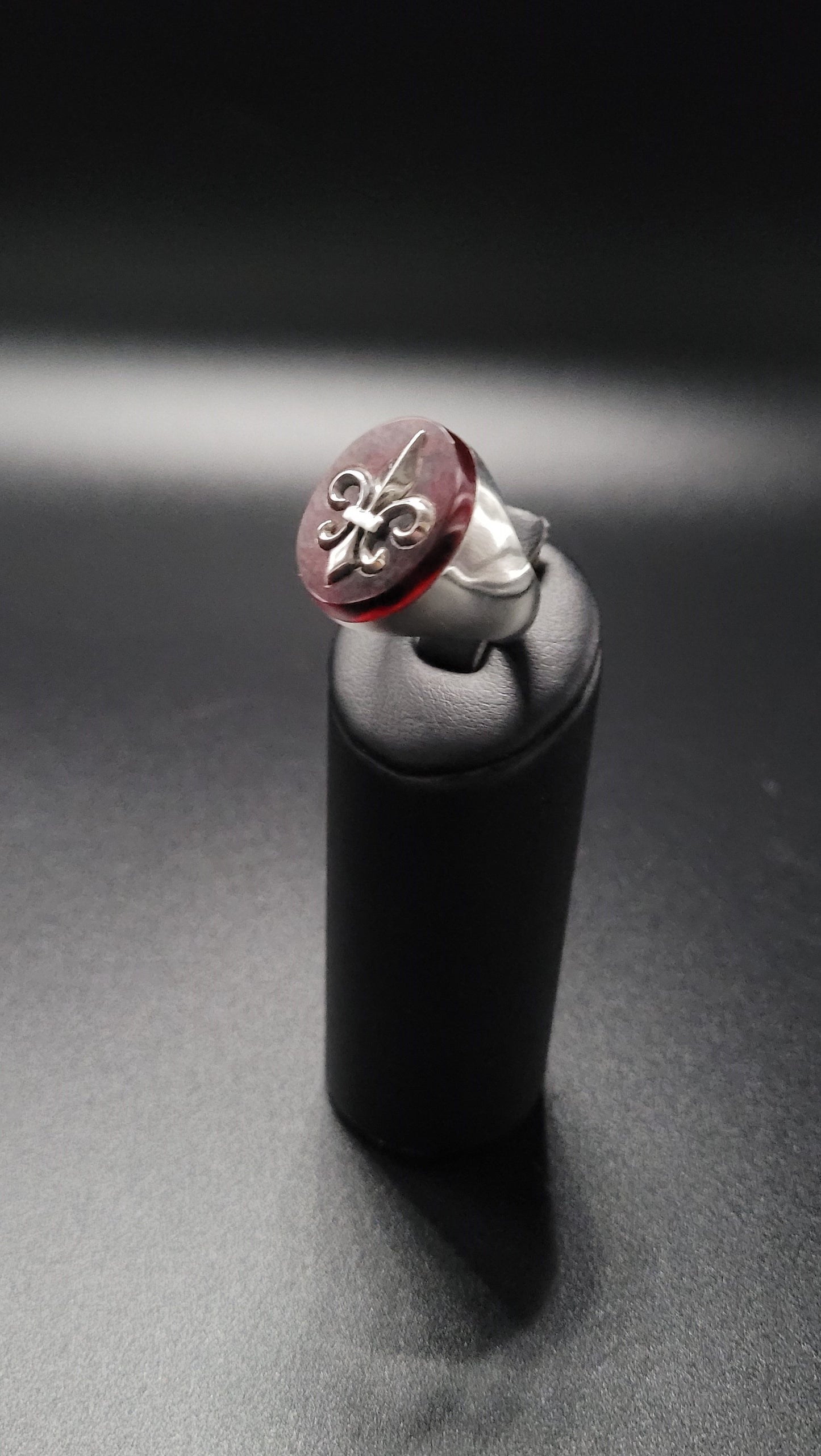 RS-1006 Silberring Lilie auf ovalem gepresstem Achat