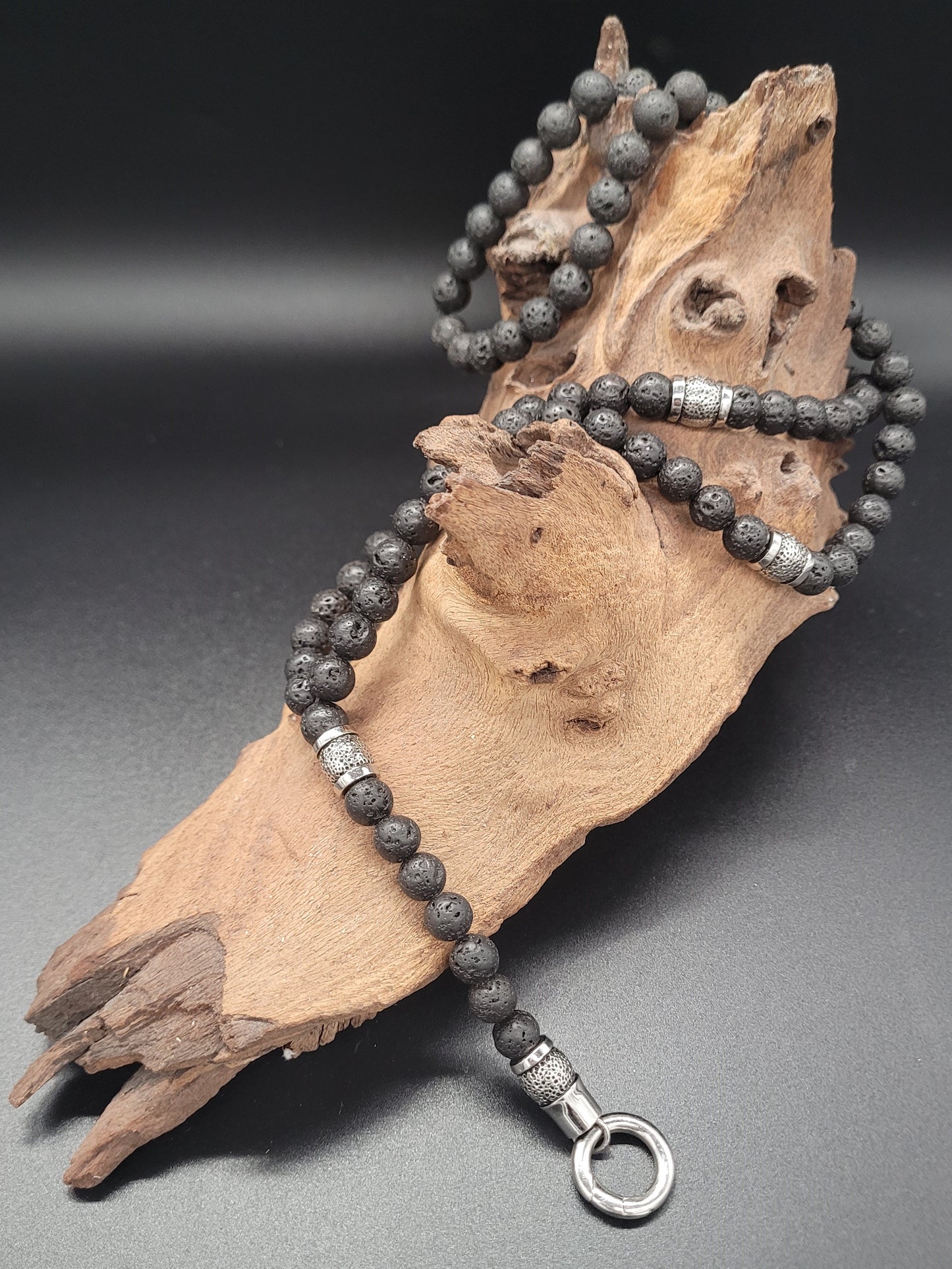 HKLE-3004 Lavastein-Kette ca. 70cm + ca. 10cm Y-Stück "gehämmert"