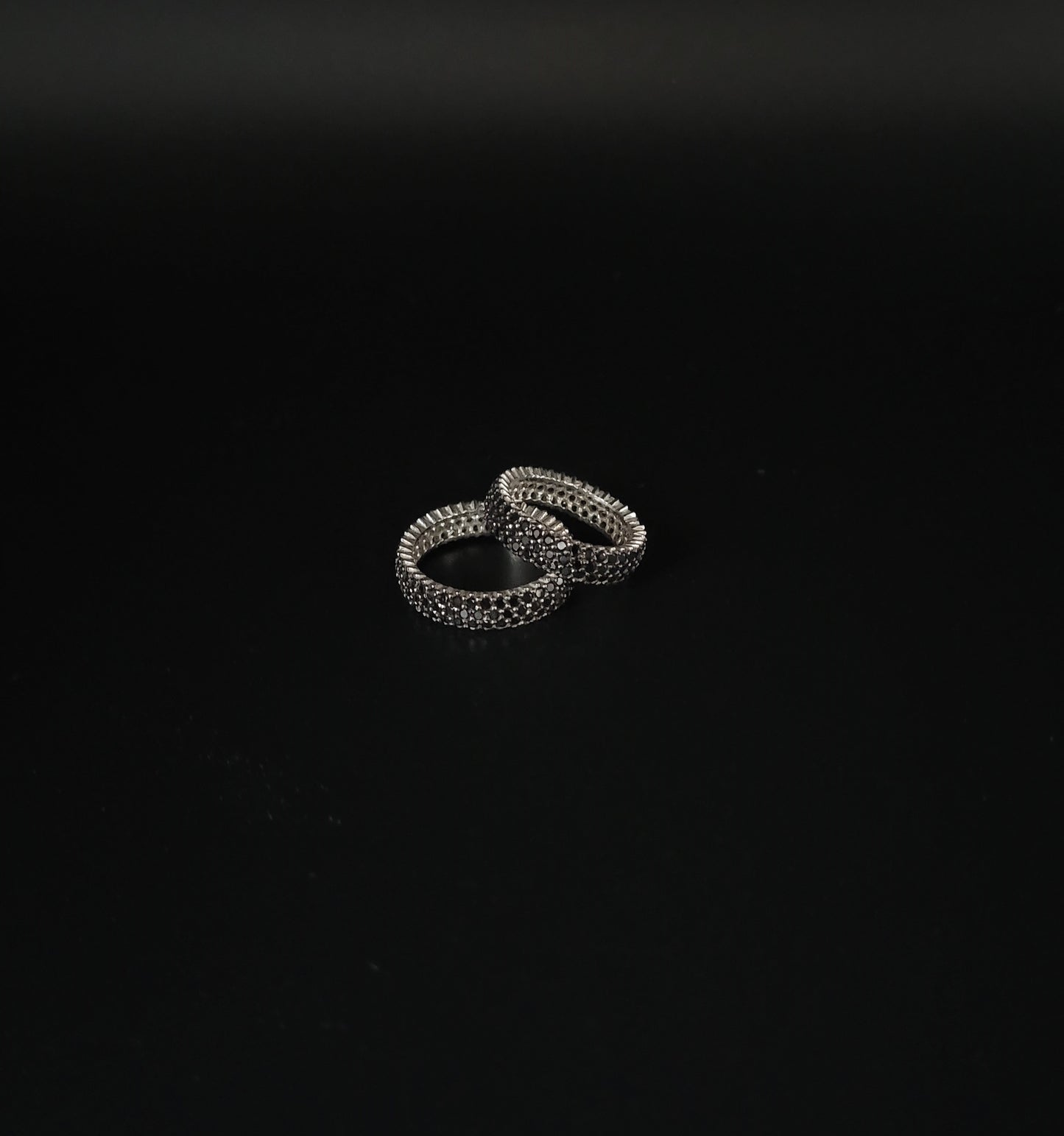 RS-1004 Silberring mit schwarzen Zirkonia