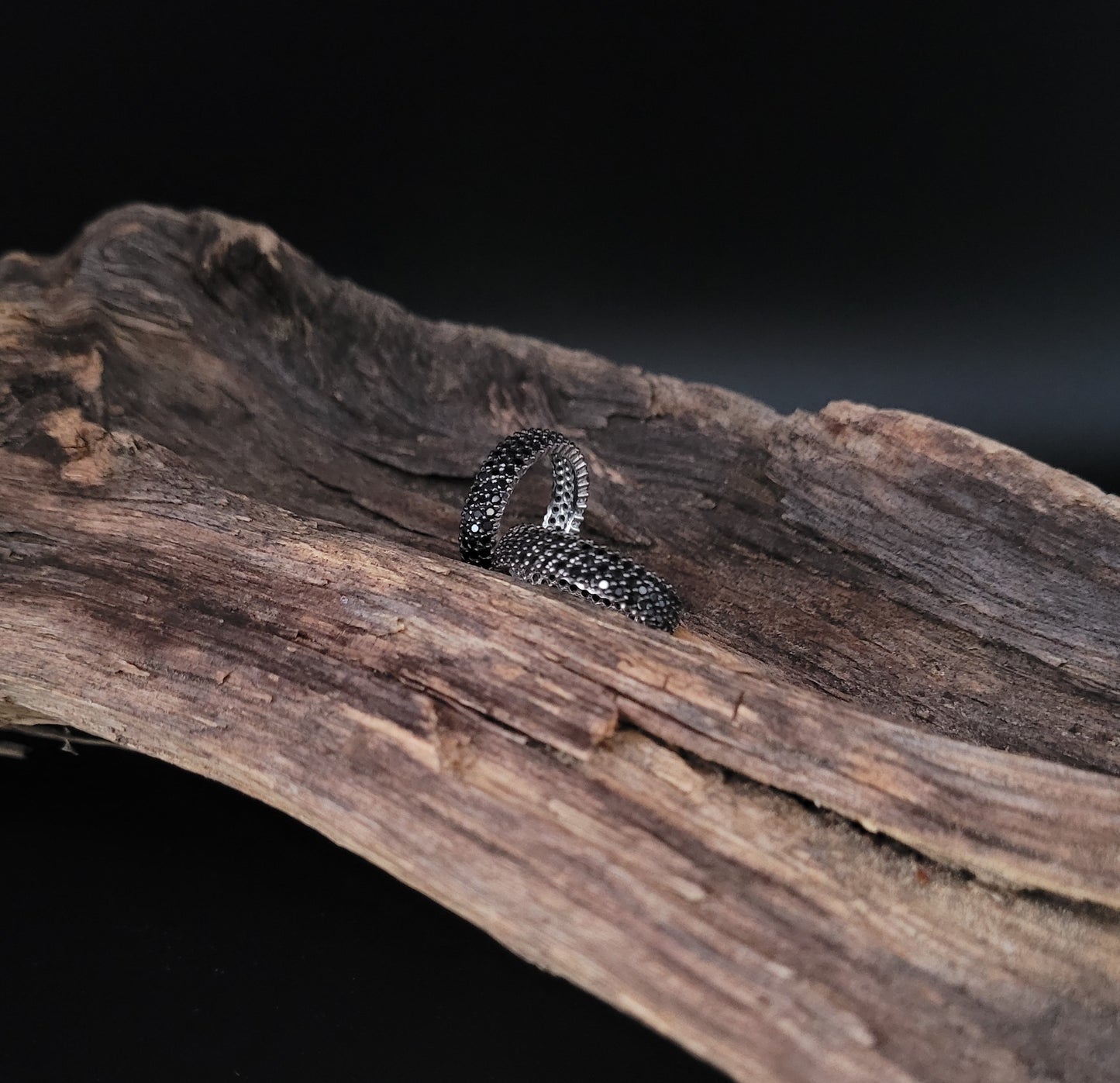 RS-1004 Silberring mit schwarzen Zirkonia