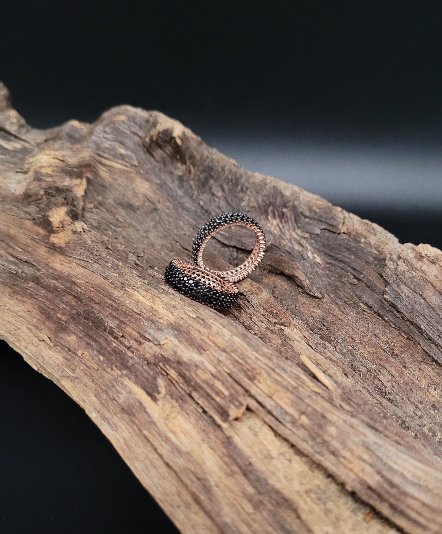 RSR-1004 Silberring rosevergoldet mit schwarzen Zirkonia
