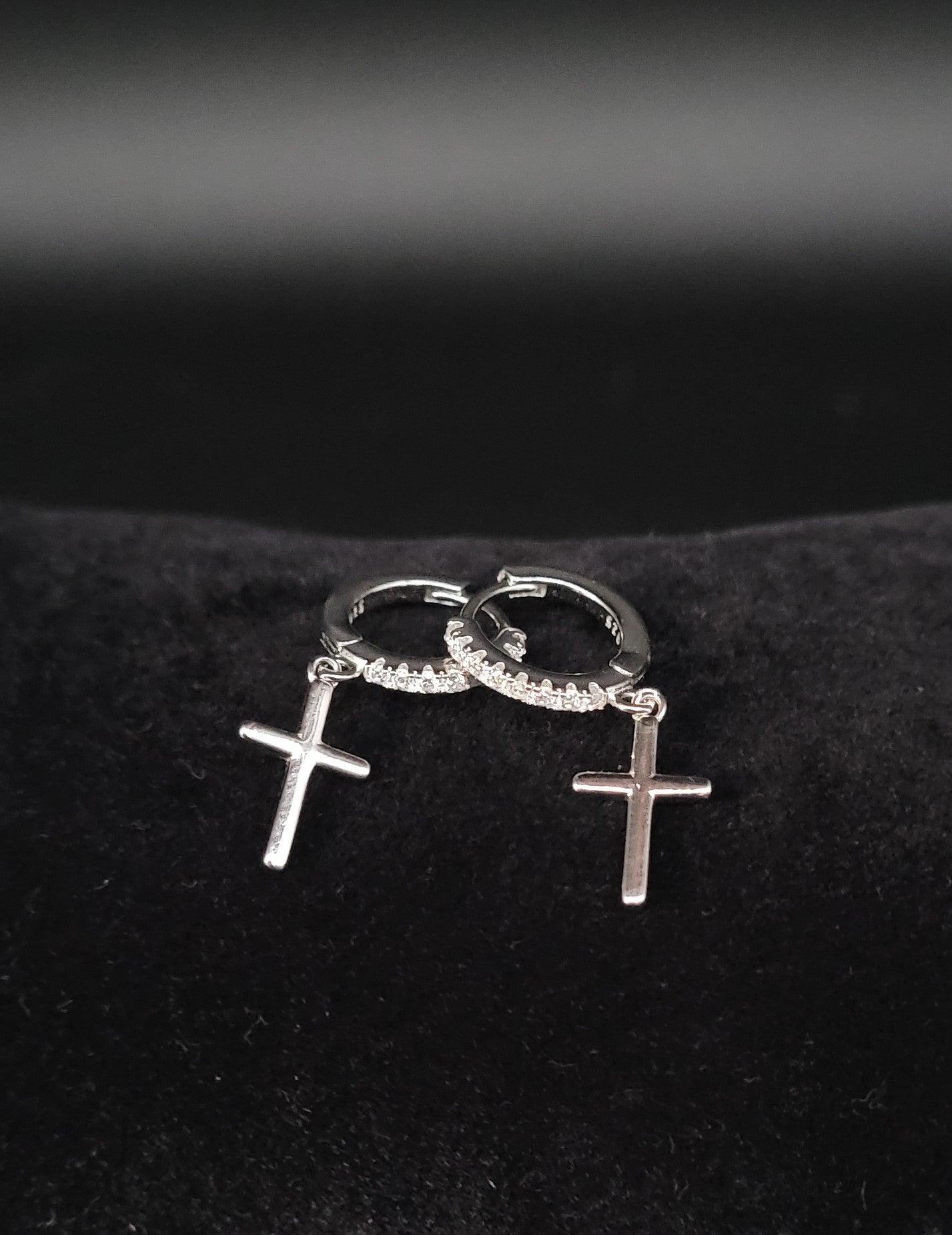 OS-1001 925er Sterlingsilber Creole mit Kreuz und Zirkonia