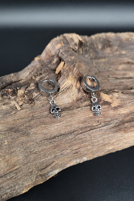 OE-1009 Edelstahl Creole mit Skull Anhänger