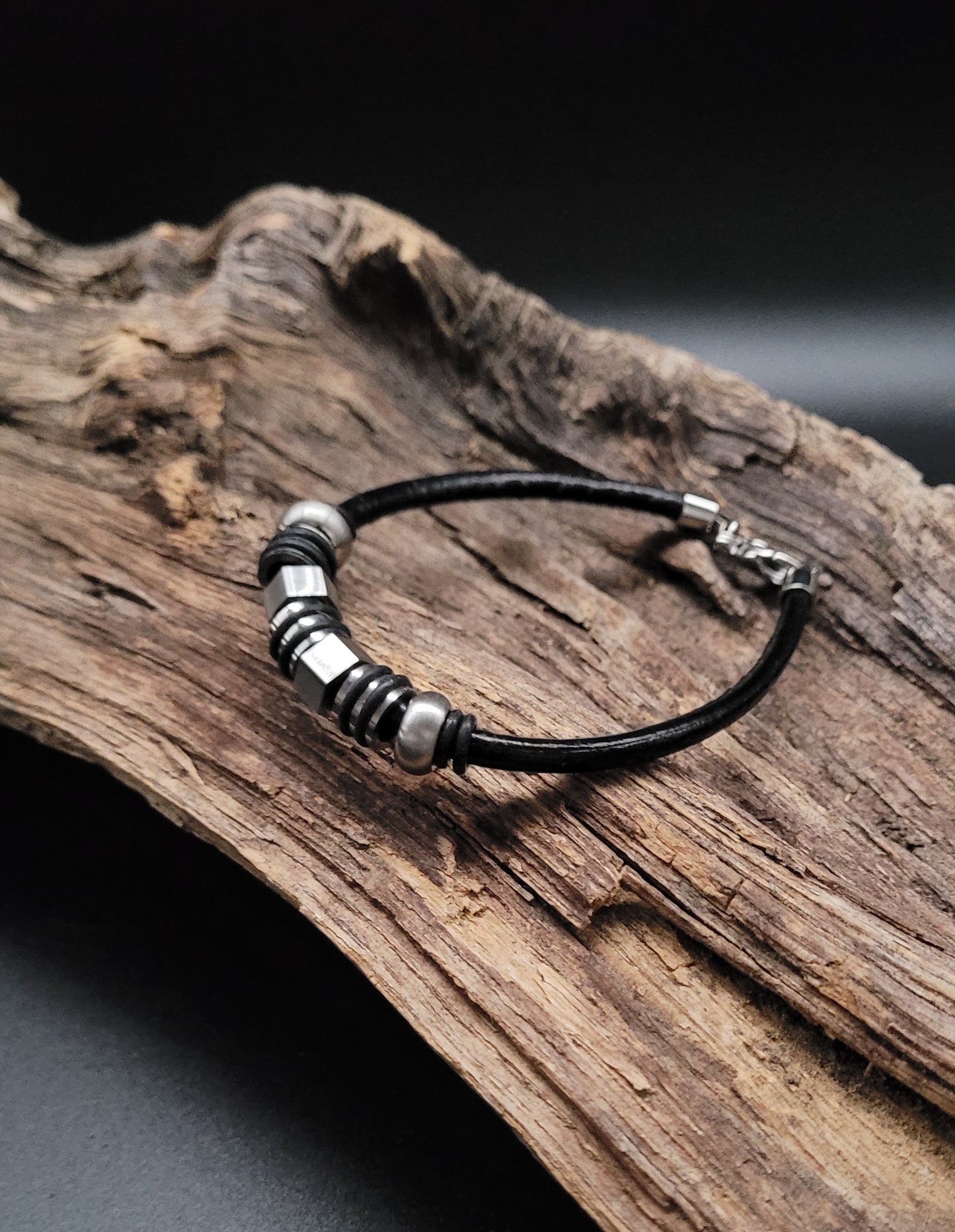 ABL/E-2004 Lederarmband mit Edelstahl-Bead's