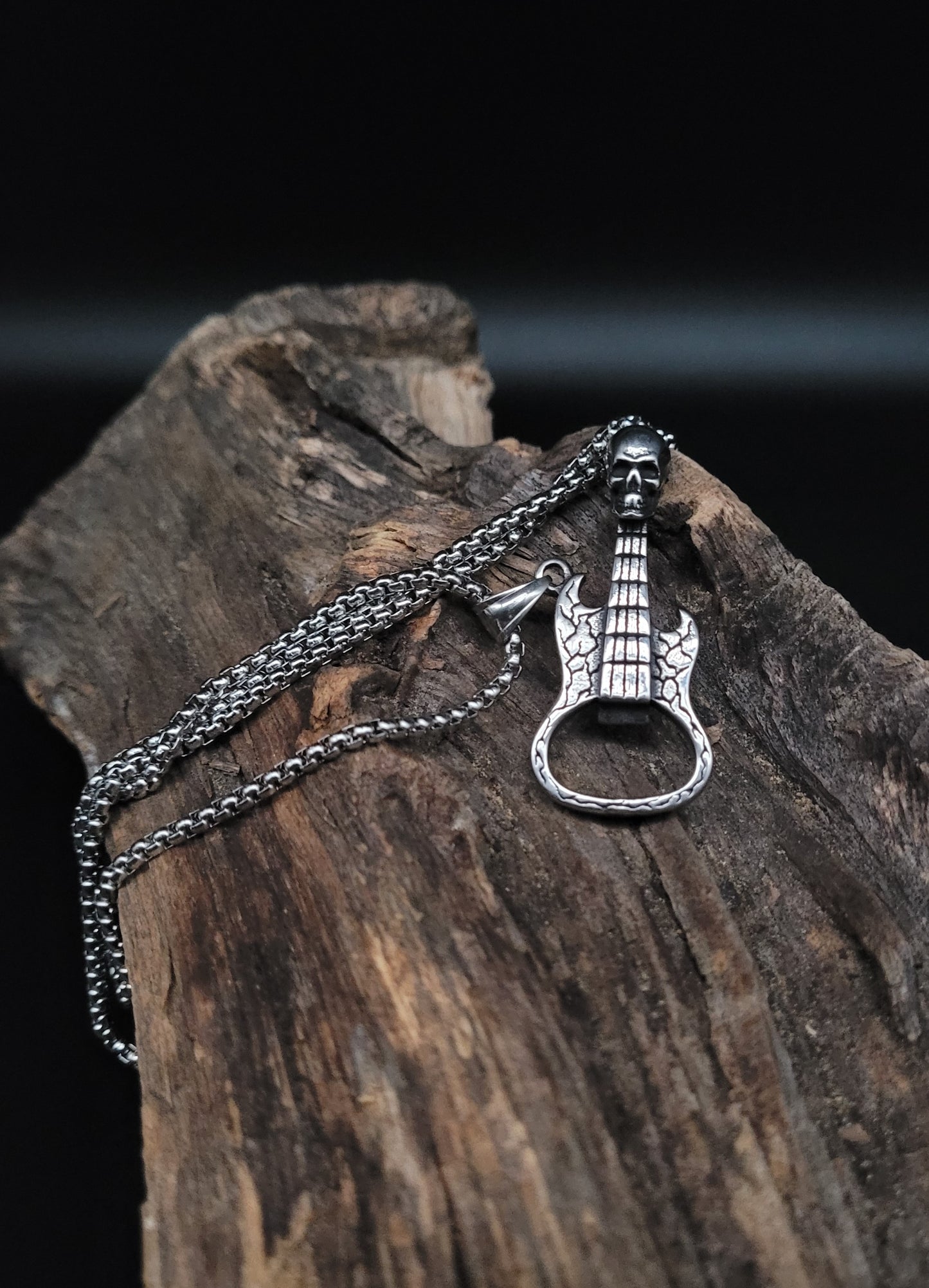 HKE-1008 Edelstahlkette mit Gitarrenanhänger (Flaschenöffner)