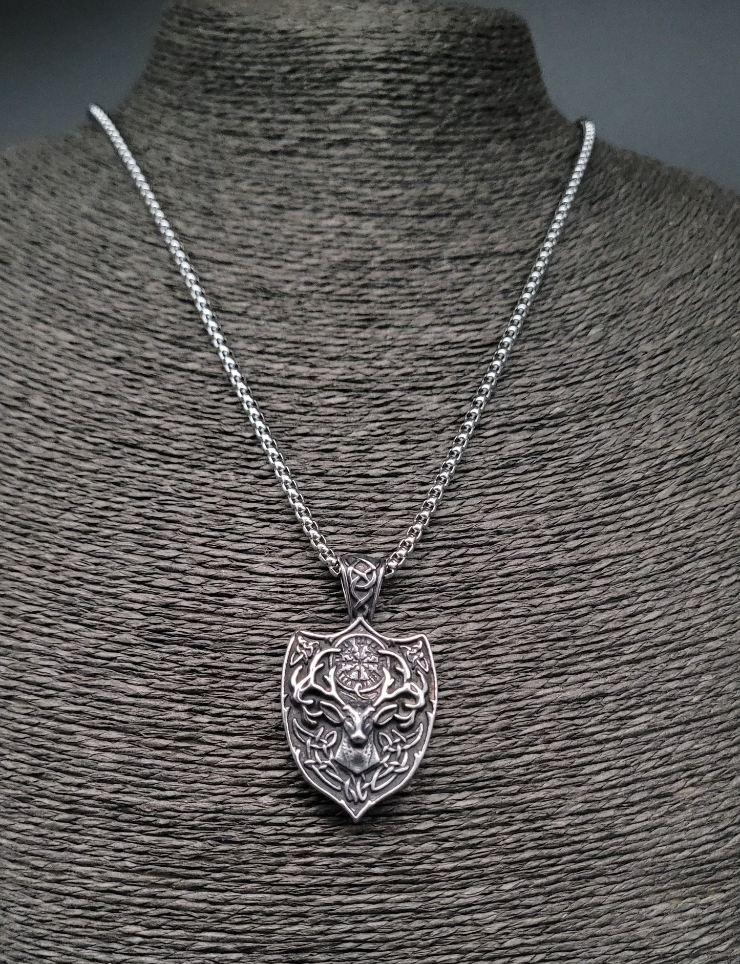 HKE-1007 Edelstahlkette mit Anhänger "Hirsch"